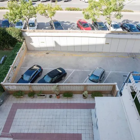 Family Aguamarina Front The Sea Free Parking Apartment