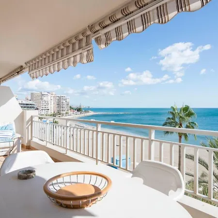Apartment Family Aguamarina Front The Sea Free Parking