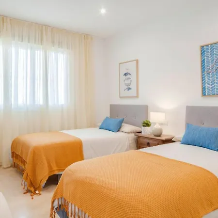 Family Aguamarina Front The Sea Free Parking